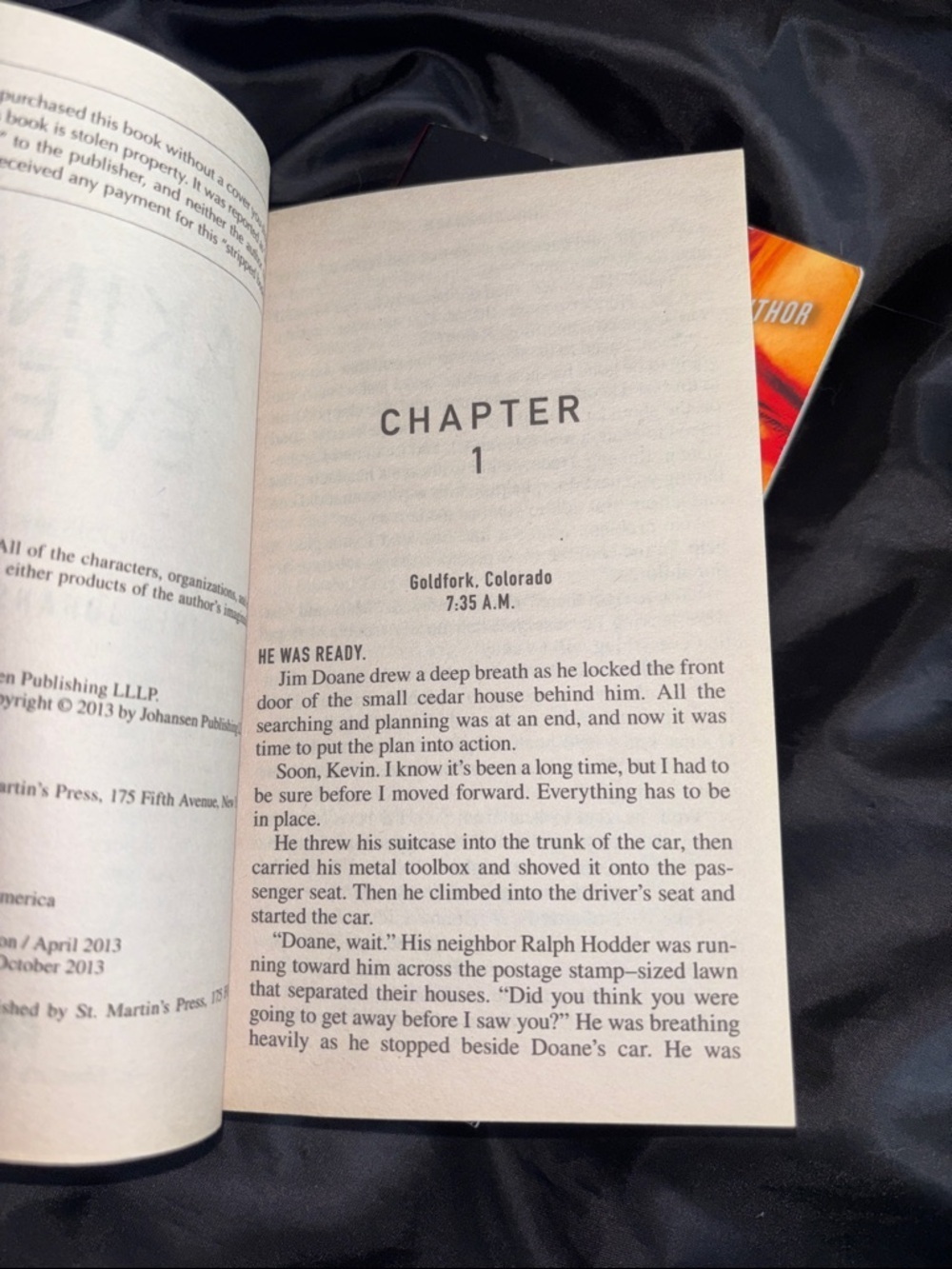 2 Book Bundle by Iris Johansen💀📚 - Picture 5 of 6